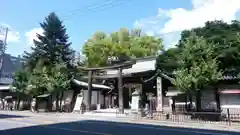 白峯神宮の鳥居