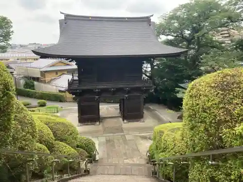 等覚院の山門