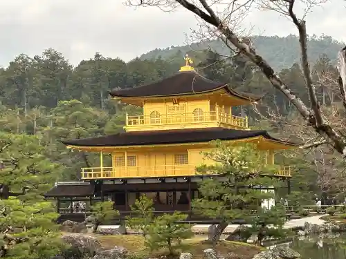 鹿苑寺（金閣寺）の{uncategorized: "未分類", other: "その他", undefined: "問題あり", building: "その他建物", grave: "お墓", sacred_gate: "鳥居", guardian: "狛犬", statue: "像", buddha: "仏像", history: "歴史", nature: "自然", garden: "庭園", animal: "動物", pagoda: "塔", temizu: "手水舎", mountain_gate: "山門・神門", sanctuary: "本殿・本堂", subordinate: "末社・摂社", art: "芸術", scenery: "景色", jizo: "地蔵", ema: "絵馬", goshuin: "御朱印", omikuji: "おみくじ", items: "授与品その他", amulet: "お守り", goshuincho: "御朱印帳", eats: "食事", festival: "お祭り", votive_dance: "神楽", shichigosan: "七五三参", wedding: "結婚式", experience: "体験その他", initially: "初詣", around: "周辺", anti_infection: "感染症対策"}
