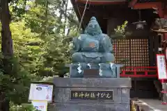 平塚三嶋神社の像