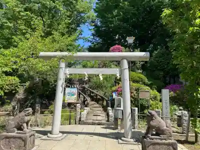 鳩森八幡神社の末社・摂社