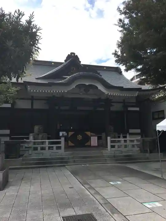 鳥越神社の本殿・本堂