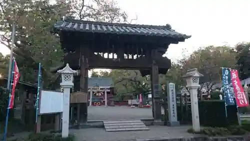 世良田東照宮の山門