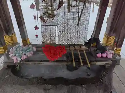 彌彦神社　(伊夜日子神社)の手水舎