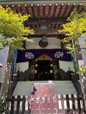 諏訪神社の{uncategorized: "未分類", other: "その他", undefined: "問題あり", building: "その他建物", grave: "お墓", sacred_gate: "鳥居", guardian: "狛犬", statue: "像", buddha: "仏像", history: "歴史", nature: "自然", garden: "庭園", animal: "動物", pagoda: "塔", temizu: "手水舎", mountain_gate: "山門・神門", sanctuary: "本殿・本堂", subordinate: "末社・摂社", art: "芸術", scenery: "景色", jizo: "地蔵", ema: "絵馬", goshuin: "御朱印", omikuji: "おみくじ", items: "授与品その他", amulet: "お守り", goshuincho: "御朱印帳", eats: "食事", festival: "お祭り", votive_dance: "神楽", shichigosan: "七五三参", wedding: "結婚式", experience: "体験その他", initially: "初詣", around: "周辺", anti_infection: "感染症対策"}