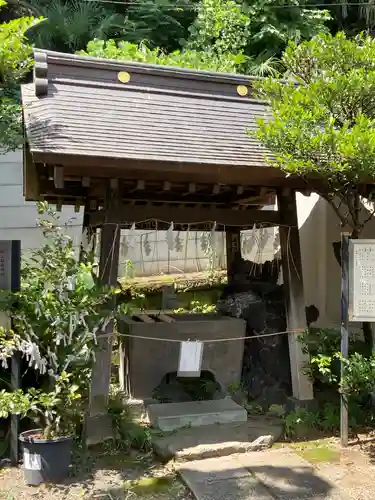 吹上稲荷神社の手水舎