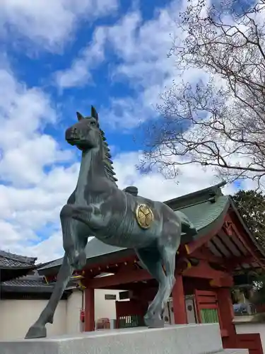 伊賀八幡宮の像