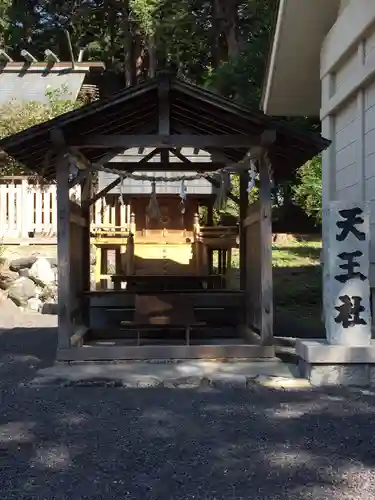 伊奈冨神社の末社・摂社