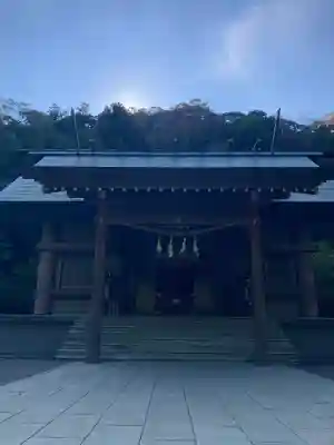 安房神社の{uncategorized: "未分類", other: "その他", undefined: "問題あり", building: "その他建物", grave: "お墓", sacred_gate: "鳥居", guardian: "狛犬", statue: "像", buddha: "仏像", history: "歴史", nature: "自然", garden: "庭園", animal: "動物", pagoda: "塔", temizu: "手水舎", mountain_gate: "山門・神門", sanctuary: "本殿・本堂", subordinate: "末社・摂社", art: "芸術", scenery: "景色", jizo: "地蔵", ema: "絵馬", goshuin: "御朱印", omikuji: "おみくじ", items: "授与品その他", amulet: "お守り", goshuincho: "御朱印帳", eats: "食事", festival: "お祭り", votive_dance: "神楽", shichigosan: "七五三参", wedding: "結婚式", experience: "体験その他", initially: "初詣", around: "周辺", anti_infection: "感染症対策"}