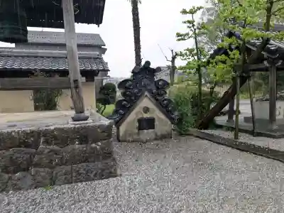 東光寺の{uncategorized: "未分類", other: "その他", undefined: "問題あり", building: "その他建物", grave: "お墓", sacred_gate: "鳥居", guardian: "狛犬", statue: "像", buddha: "仏像", history: "歴史", nature: "自然", garden: "庭園", animal: "動物", pagoda: "塔", temizu: "手水舎", mountain_gate: "山門・神門", sanctuary: "本殿・本堂", subordinate: "末社・摂社", art: "芸術", scenery: "景色", jizo: "地蔵", ema: "絵馬", goshuin: "御朱印", omikuji: "おみくじ", items: "授与品その他", amulet: "お守り", goshuincho: "御朱印帳", eats: "食事", festival: "お祭り", votive_dance: "神楽", shichigosan: "七五三参", wedding: "結婚式", experience: "体験その他", initially: "初詣", around: "周辺", anti_infection: "感染症対策"}
