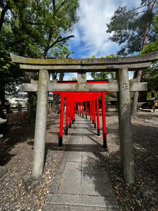 豊国神社の{uncategorized: "未分類", other: "その他", undefined: "問題あり", building: "その他建物", grave: "お墓", sacred_gate: "鳥居", guardian: "狛犬", statue: "像", buddha: "仏像", history: "歴史", nature: "自然", garden: "庭園", animal: "動物", pagoda: "塔", temizu: "手水舎", mountain_gate: "山門・神門", sanctuary: "本殿・本堂", subordinate: "末社・摂社", art: "芸術", scenery: "景色", jizo: "地蔵", ema: "絵馬", goshuin: "御朱印", omikuji: "おみくじ", items: "授与品その他", amulet: "お守り", goshuincho: "御朱印帳", eats: "食事", festival: "お祭り", votive_dance: "神楽", shichigosan: "七五三参", wedding: "結婚式", experience: "体験その他", initially: "初詣", around: "周辺", anti_infection: "感染症対策"}