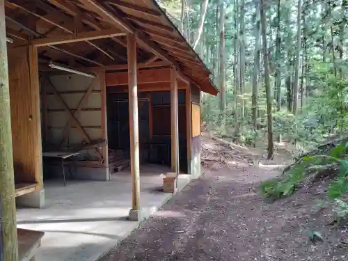 首塚大明神の{uncategorized: "未分類", other: "その他", undefined: "問題あり", building: "その他建物", grave: "お墓", sacred_gate: "鳥居", guardian: "狛犬", statue: "像", buddha: "仏像", history: "歴史", nature: "自然", garden: "庭園", animal: "動物", pagoda: "塔", temizu: "手水舎", mountain_gate: "山門・神門", sanctuary: "本殿・本堂", subordinate: "末社・摂社", art: "芸術", scenery: "景色", jizo: "地蔵", ema: "絵馬", goshuin: "御朱印", omikuji: "おみくじ", items: "授与品その他", amulet: "お守り", goshuincho: "御朱印帳", eats: "食事", festival: "お祭り", votive_dance: "神楽", shichigosan: "七五三参", wedding: "結婚式", experience: "体験その他", initially: "初詣", around: "周辺", anti_infection: "感染症対策"}