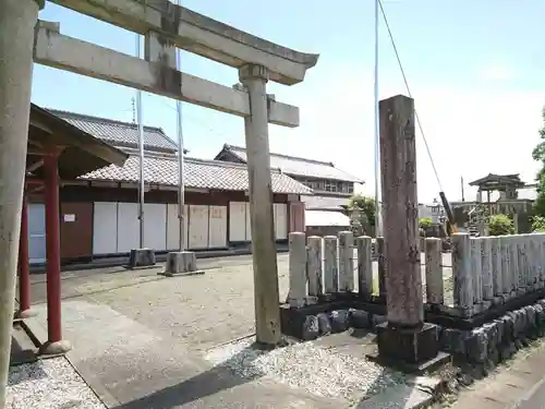 白髭神社の鳥居