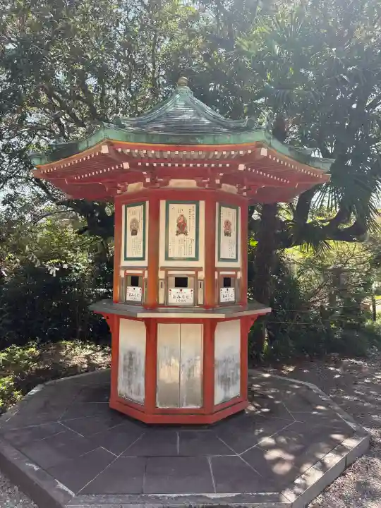 善住禅寺の{uncategorized: "未分類", other: "その他", undefined: "問題あり", building: "その他建物", grave: "お墓", sacred_gate: "鳥居", guardian: "狛犬", statue: "像", buddha: "仏像", history: "歴史", nature: "自然", garden: "庭園", animal: "動物", pagoda: "塔", temizu: "手水舎", mountain_gate: "山門・神門", sanctuary: "本殿・本堂", subordinate: "末社・摂社", art: "芸術", scenery: "景色", jizo: "地蔵", ema: "絵馬", goshuin: "御朱印", omikuji: "おみくじ", items: "授与品その他", amulet: "お守り", goshuincho: "御朱印帳", eats: "食事", festival: "お祭り", votive_dance: "神楽", shichigosan: "七五三参", wedding: "結婚式", experience: "体験その他", initially: "初詣", around: "周辺", anti_infection: "感染症対策"}