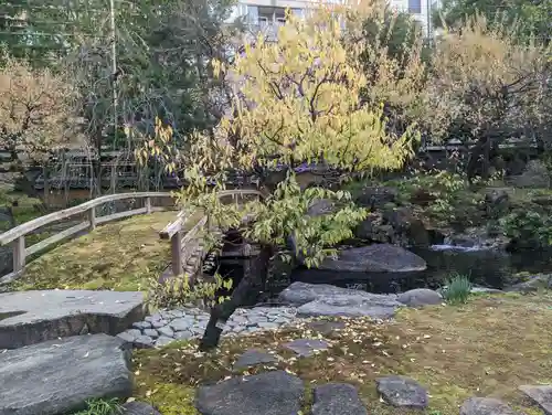 湯島天満宮の庭園