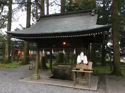 都農神社の手水舎