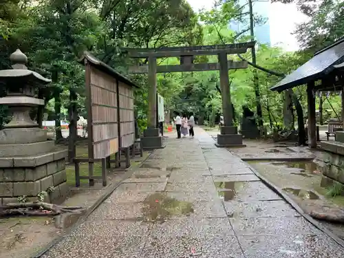 赤坂氷川神社の鳥居