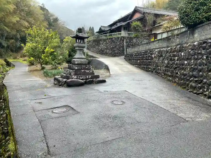 光善寺の{uncategorized: "未分類", other: "その他", undefined: "問題あり", building: "その他建物", grave: "お墓", sacred_gate: "鳥居", guardian: "狛犬", statue: "像", buddha: "仏像", history: "歴史", nature: "自然", garden: "庭園", animal: "動物", pagoda: "塔", temizu: "手水舎", mountain_gate: "山門・神門", sanctuary: "本殿・本堂", subordinate: "末社・摂社", art: "芸術", scenery: "景色", jizo: "地蔵", ema: "絵馬", goshuin: "御朱印", omikuji: "おみくじ", items: "授与品その他", amulet: "お守り", goshuincho: "御朱印帳", eats: "食事", festival: "お祭り", votive_dance: "神楽", shichigosan: "七五三参", wedding: "結婚式", experience: "体験その他", initially: "初詣", around: "周辺", anti_infection: "感染症対策"}