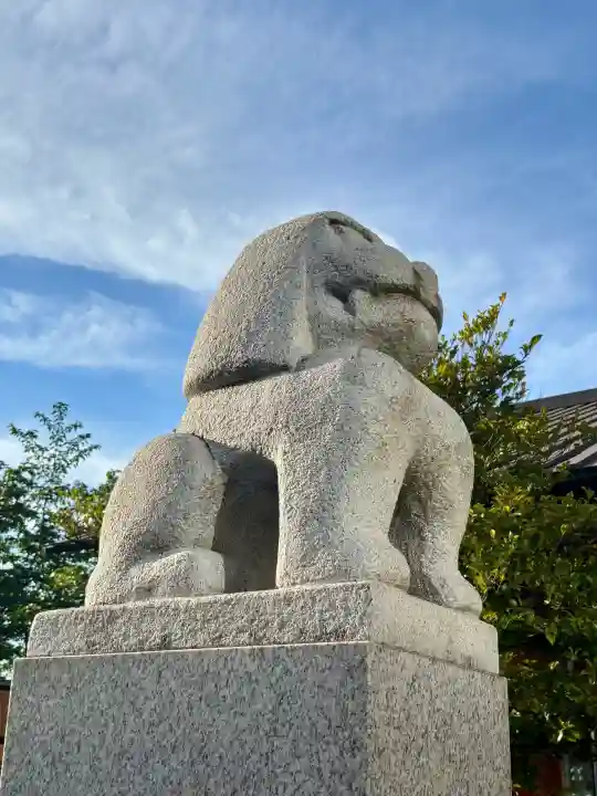 赤城神社の{uncategorized: "未分類", other: "その他", undefined: "問題あり", building: "その他建物", grave: "お墓", sacred_gate: "鳥居", guardian: "狛犬", statue: "像", buddha: "仏像", history: "歴史", nature: "自然", garden: "庭園", animal: "動物", pagoda: "塔", temizu: "手水舎", mountain_gate: "山門・神門", sanctuary: "本殿・本堂", subordinate: "末社・摂社", art: "芸術", scenery: "景色", jizo: "地蔵", ema: "絵馬", goshuin: "御朱印", omikuji: "おみくじ", items: "授与品その他", amulet: "お守り", goshuincho: "御朱印帳", eats: "食事", festival: "お祭り", votive_dance: "神楽", shichigosan: "七五三参", wedding: "結婚式", experience: "体験その他", initially: "初詣", around: "周辺", anti_infection: "感染症対策"}
