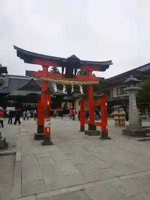 箭弓稲荷神社の{uncategorized: "未分類", other: "その他", undefined: "問題あり", building: "その他建物", grave: "お墓", sacred_gate: "鳥居", guardian: "狛犬", statue: "像", buddha: "仏像", history: "歴史", nature: "自然", garden: "庭園", animal: "動物", pagoda: "塔", temizu: "手水舎", mountain_gate: "山門・神門", sanctuary: "本殿・本堂", subordinate: "末社・摂社", art: "芸術", scenery: "景色", jizo: "地蔵", ema: "絵馬", goshuin: "御朱印", omikuji: "おみくじ", items: "授与品その他", amulet: "お守り", goshuincho: "御朱印帳", eats: "食事", festival: "お祭り", votive_dance: "神楽", shichigosan: "七五三参", wedding: "結婚式", experience: "体験その他", initially: "初詣", around: "周辺", anti_infection: "感染症対策"}