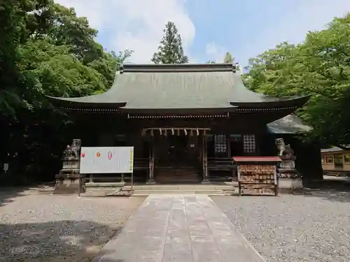 砥鹿神社（里宮）の本殿・本堂