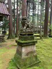 日用神社の狛犬