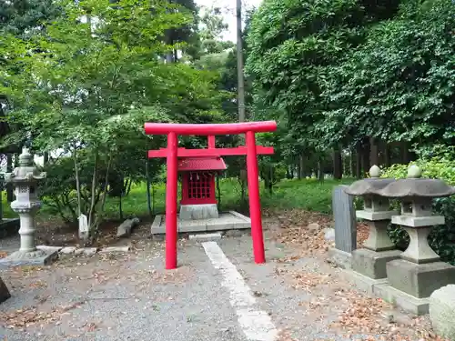 宇都母知神社の末社・摂社
