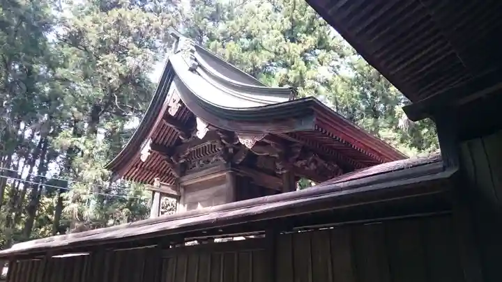 長堤八幡宮の本殿・本堂