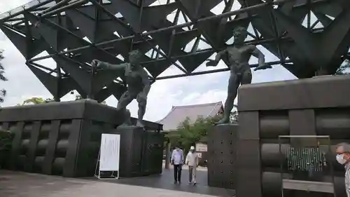 一心寺の山門・神門