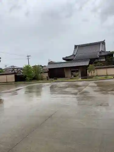 覚成寺の山門・神門