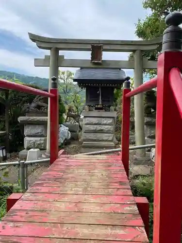 伊豆山神社の末社