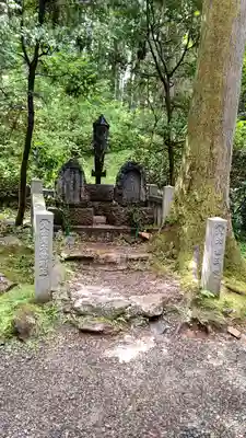 御岩神社の末社・摂社