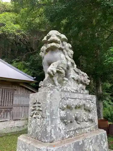 熊野神社の狛犬