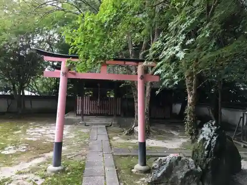 善能寺の鳥居