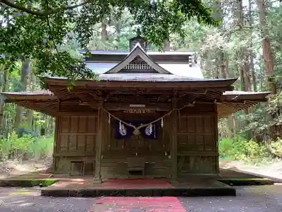 青山神社の本殿・本堂