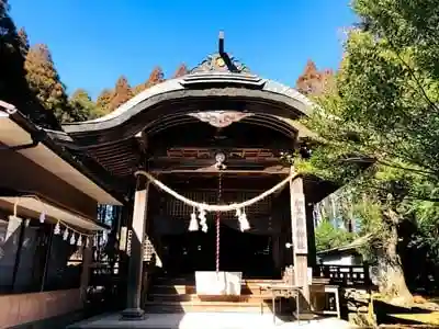 加久藤神社の本殿