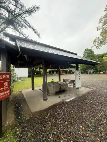 闘鶏神社の{uncategorized: "未分類", other: "その他", undefined: "問題あり", building: "その他建物", grave: "お墓", sacred_gate: "鳥居", guardian: "狛犬", statue: "像", buddha: "仏像", history: "歴史", nature: "自然", garden: "庭園", animal: "動物", pagoda: "塔", temizu: "手水舎", mountain_gate: "山門・神門", sanctuary: "本殿・本堂", subordinate: "末社・摂社", art: "芸術", scenery: "景色", jizo: "地蔵", ema: "絵馬", goshuin: "御朱印", omikuji: "おみくじ", items: "授与品その他", amulet: "お守り", goshuincho: "御朱印帳", eats: "食事", festival: "お祭り", votive_dance: "神楽", shichigosan: "七五三参", wedding: "結婚式", experience: "体験その他", initially: "初詣", around: "周辺", anti_infection: "感染症対策"}