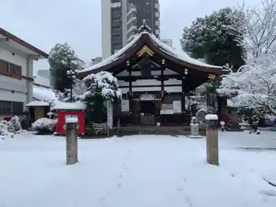三輪神社の本殿・本堂
