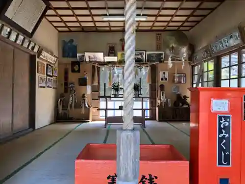 塞神社の本殿・本堂