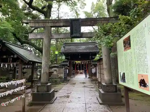 赤坂氷川神社の鳥居