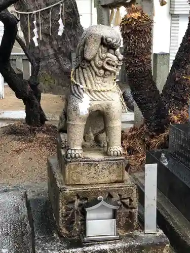 四所神社の狛犬