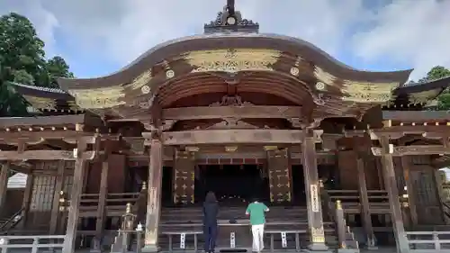 彌彦神社の本殿・本堂