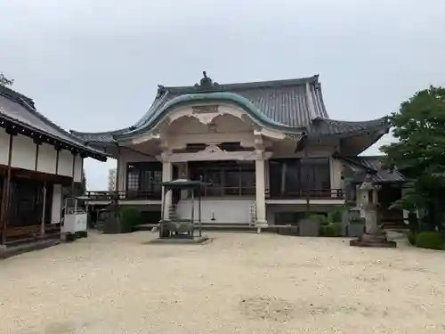 神蔵寺の本殿・本堂