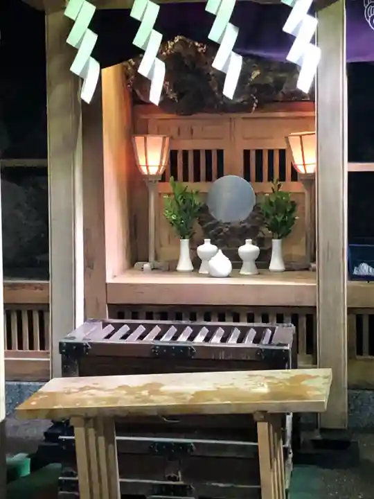 銭洗弁財天宇賀福神社の末社・摂社