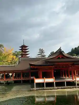 厳島神社(広島県)