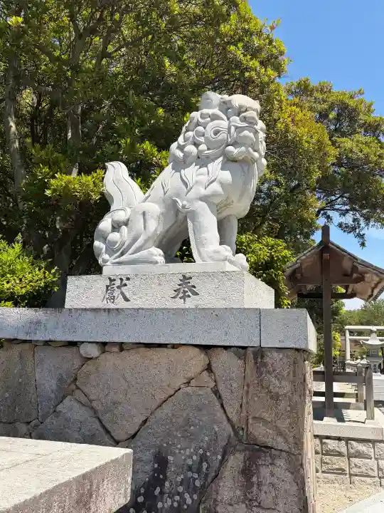 伊弉諾神宮の{uncategorized: "未分類", other: "その他", undefined: "問題あり", building: "その他建物", grave: "お墓", sacred_gate: "鳥居", guardian: "狛犬", statue: "像", buddha: "仏像", history: "歴史", nature: "自然", garden: "庭園", animal: "動物", pagoda: "塔", temizu: "手水舎", mountain_gate: "山門・神門", sanctuary: "本殿・本堂", subordinate: "末社・摂社", art: "芸術", scenery: "景色", jizo: "地蔵", ema: "絵馬", goshuin: "御朱印", omikuji: "おみくじ", items: "授与品その他", amulet: "お守り", goshuincho: "御朱印帳", eats: "食事", festival: "お祭り", votive_dance: "神楽", shichigosan: "七五三参", wedding: "結婚式", experience: "体験その他", initially: "初詣", around: "周辺", anti_infection: "感染症対策"}