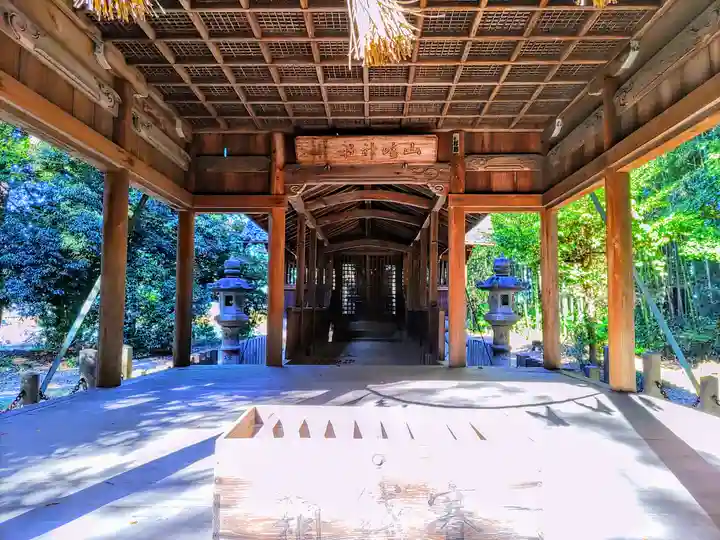 山崎神社の本殿・本堂