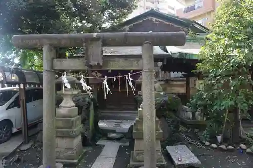 小野照崎神社の鳥居