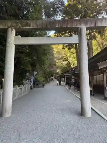 多度大社の{uncategorized: "未分類", other: "その他", undefined: "問題あり", building: "その他建物", grave: "お墓", sacred_gate: "鳥居", guardian: "狛犬", statue: "像", buddha: "仏像", history: "歴史", nature: "自然", garden: "庭園", animal: "動物", pagoda: "塔", temizu: "手水舎", mountain_gate: "山門・神門", sanctuary: "本殿・本堂", subordinate: "末社・摂社", art: "芸術", scenery: "景色", jizo: "地蔵", ema: "絵馬", goshuin: "御朱印", omikuji: "おみくじ", items: "授与品その他", amulet: "お守り", goshuincho: "御朱印帳", eats: "食事", festival: "お祭り", votive_dance: "神楽", shichigosan: "七五三参", wedding: "結婚式", experience: "体験その他", initially: "初詣", around: "周辺", anti_infection: "感染症対策"}
