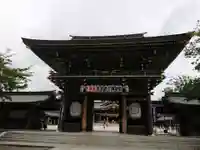 寒川神社の山門・神門